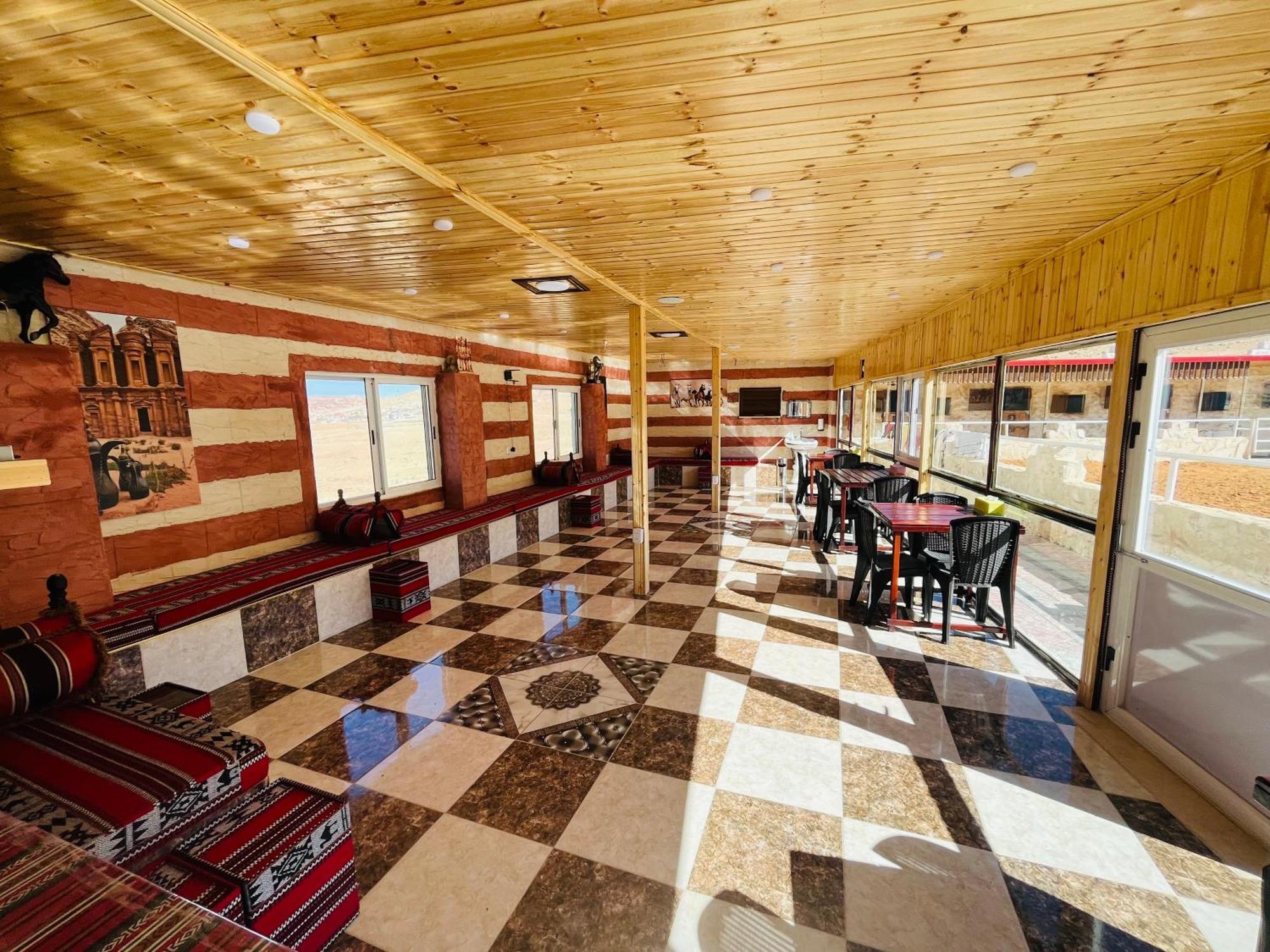 Petra Royal Ranch Bed and Breakfast Ουάντι Μούσα Εξωτερικό φωτογραφία